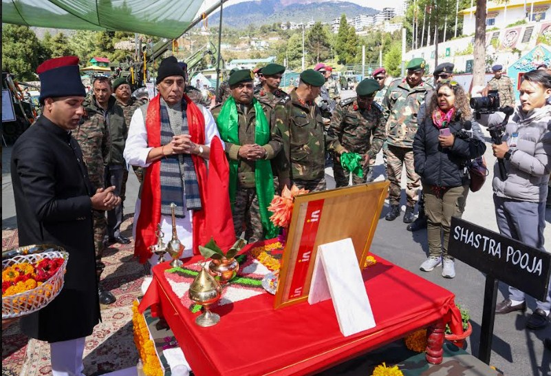 RM Rajnath Singh celebrates Dussehra with troops & performs Shastra Puja at Tawang
