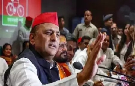 Akhilesh Yadav targets Congress party: 