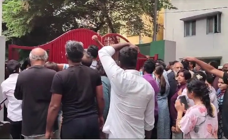 13 schools in Bengaluru received 'bomb' threat mail, police engaged in search