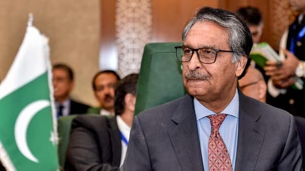 Pakistan Dismisses India's Supreme Court Verdict on Article 370, Citing International Law