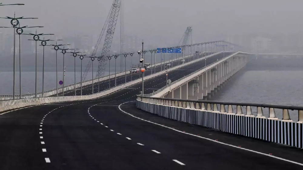 PM Modi will dedicate the country's longest sea bridge today
