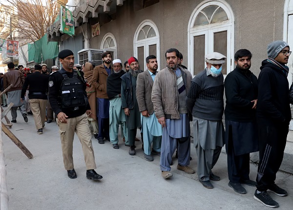 Pakistan's Election Underway Amidst Concerns of Violence and Political Divisions