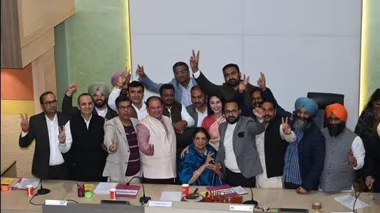 BJP wins in Chandigarh mayor election, Harpreet Kaur Babla becomes mayor