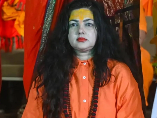  Kinnar Akhada removes Mamta Kulkarni from the position of Mahamandaleshwar