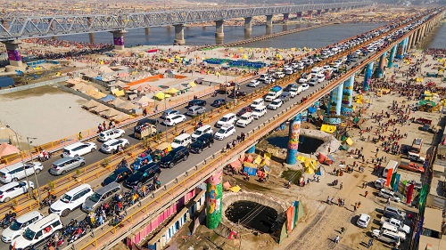 Maha Kumbh: Devotees suffering from hunger and thirst; world's longest traffic jam witnessed from Katni to Prayagraj