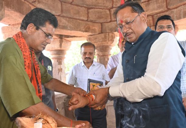 Chhattisgarh CM Vishnudev Sai visited and worshipped at the 13th century ancient Shiva and Hanuman temples