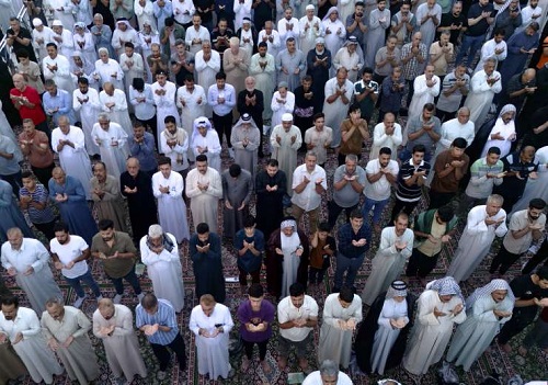 Islam Leads Global Religious Expansion with 300 Million New Adherents | Exploring the Underlying Causes