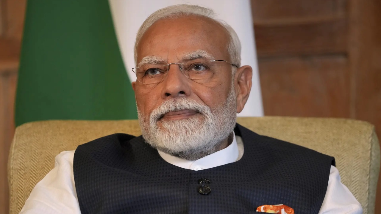 PM Narendra Modi Tops Global Democratic Leader Approval Ratings with 75% Score