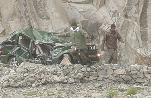 Military Convoy Hit by Boulder in Ladakh: Several Soldiers Injured