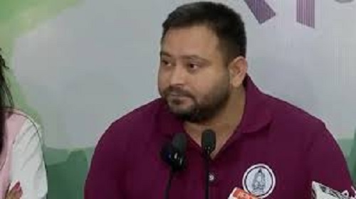 Bihar Elections: Tejashwi Yadav Promises Permanent Jobs for Jeevika Didis and Contractual Staff