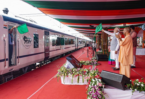 PM Modi Flags Off New Vande Bharat Trains, Heralds a New Era for Indian Railways