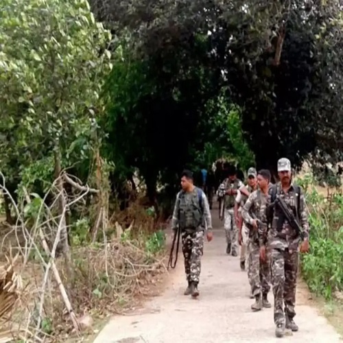 Clash in Chhattisgarh: Six Naxalites, Two Security Personnel Killed in Bijapur Encounter