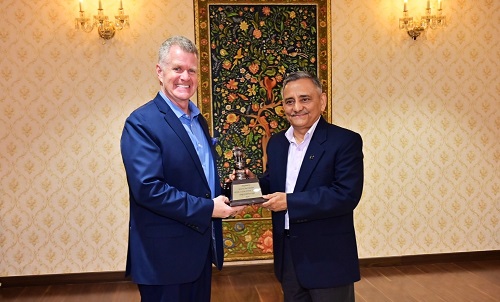 India–US Defence Ties Deepen as Admiral Samuel Paparo Meets CDS General Anil Chauhan in New Delhi