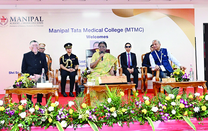 President Murmu Visits Manipal Tata Medical College