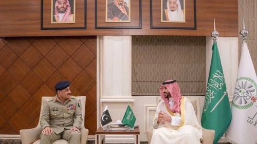  Amid rising tensions with Iran, Saudi defence minister Khalid bin Salman holds talks with Pakistan’s Asim Munir