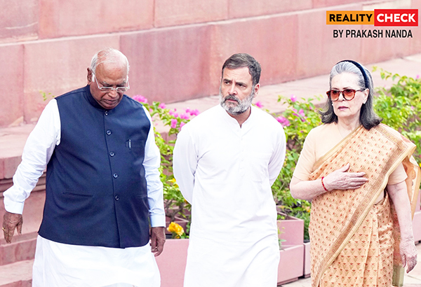 Kharge: A True Devotee of Gandhis