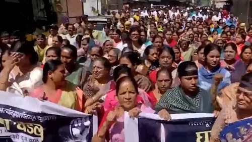 Outrage in Pune After Brutal Assault and Murder of Four-Year-Old; Highway Blocked in Protest