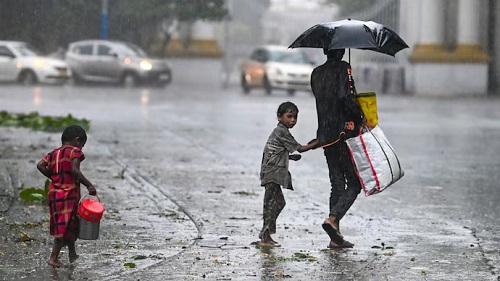 Southwest Monsoon Arrives in Kerala After Brief Delay, Bringing Hope for Agriculture and Economy