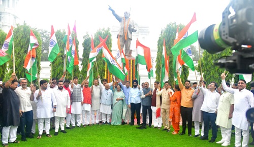 Rekha Gupta, Vijender Gupta Lead Tiranga Yatra at Delhi Assembly, Highlight Unity and Constitutional Values
