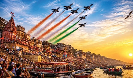 The roar of the Indian Air Force in the skies of Kashi