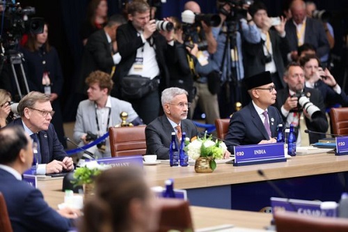 At G20 Foreign Ministers' Meet, EAM Jaishankar  Rejects Military Solutions to Global Conflicts,  Highlights Global South's Concerns 